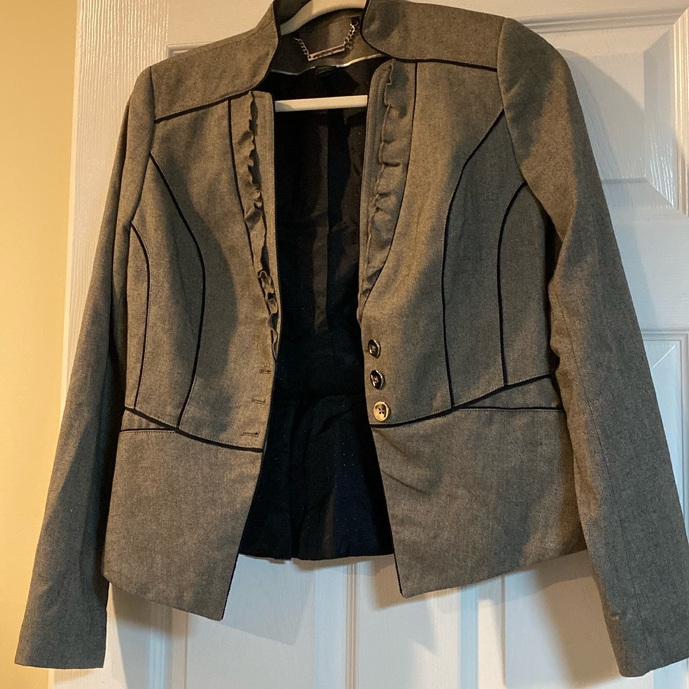 WHBM gray and black lined blazer ruffle and black piping details notched collar